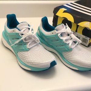 NWT Adidas Ultra Boost